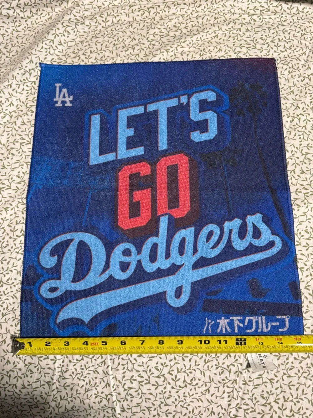 'Let's Go Dodgers', Championship Game 4 Rally Towel